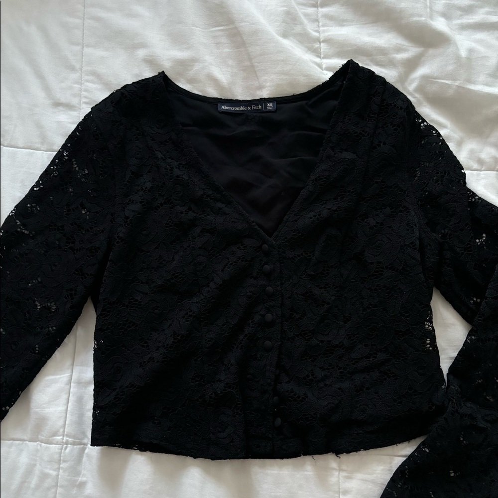 Abercrombie & Fitch Long Sleeve Lace Button-up Top